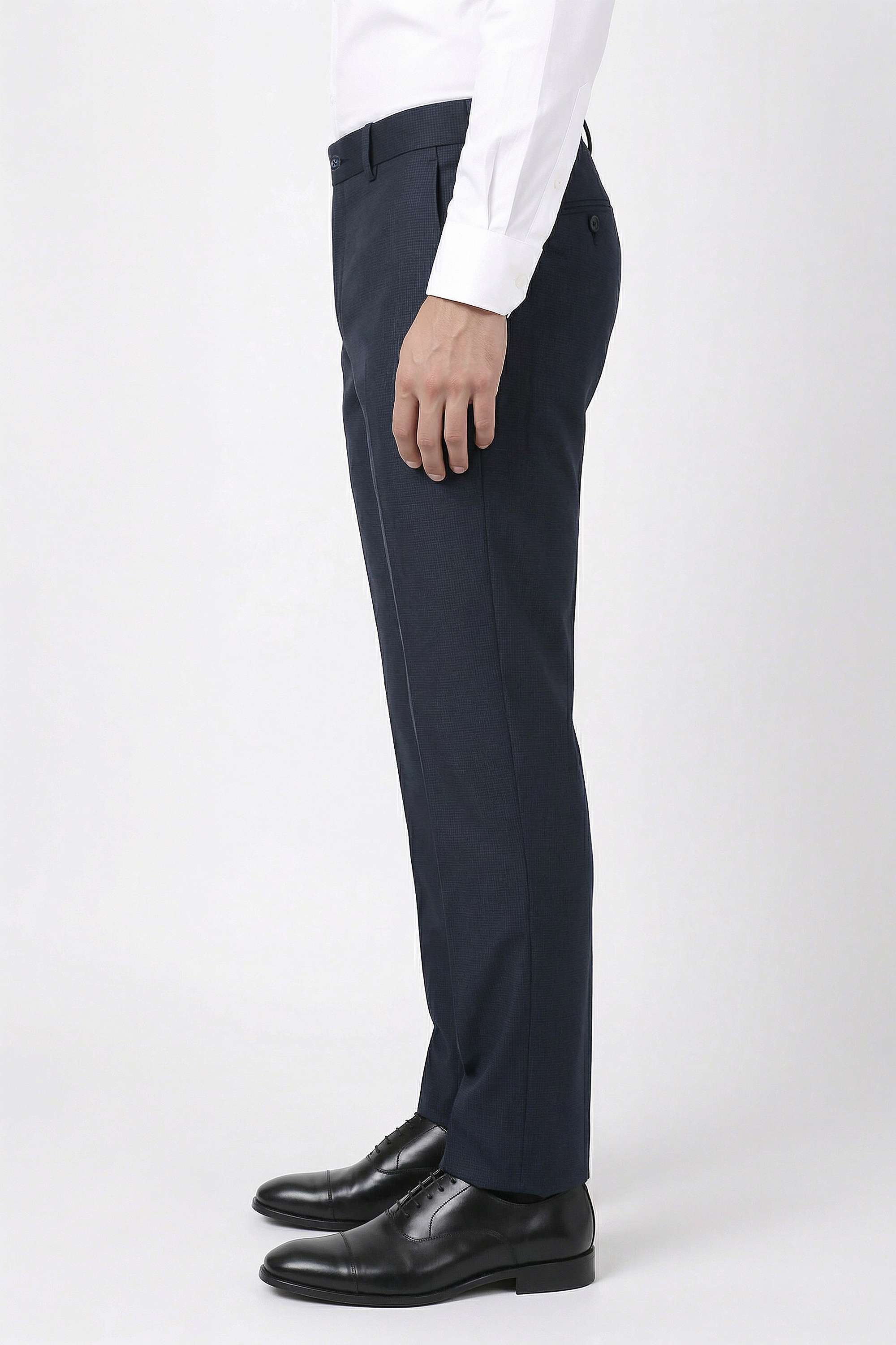 Solid-Blended-Fabric-Slim-Fit-Men-s-Trousers