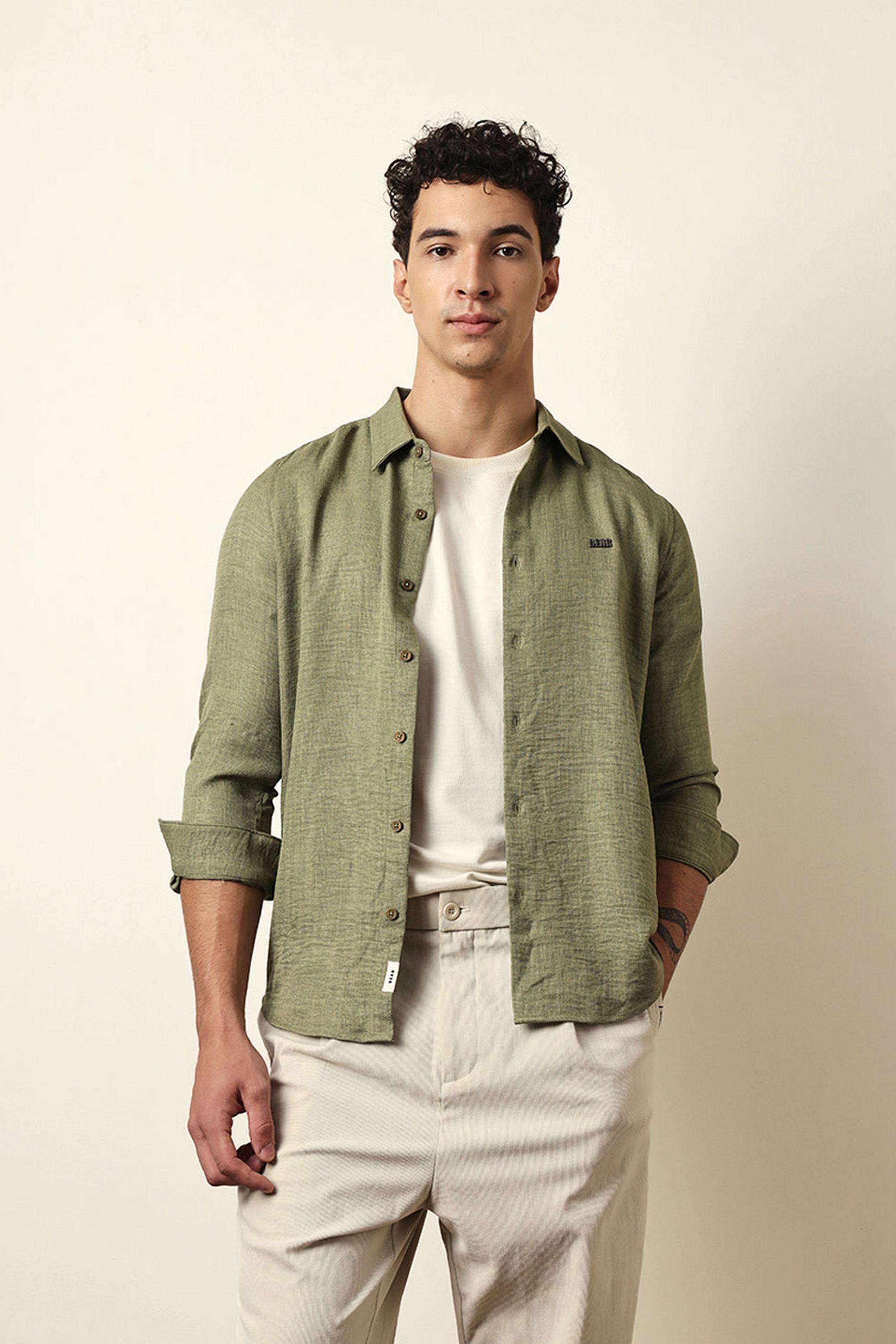 Textured-Cotton-Blend-Slim-Fit-Men-s-Casual-Shirt