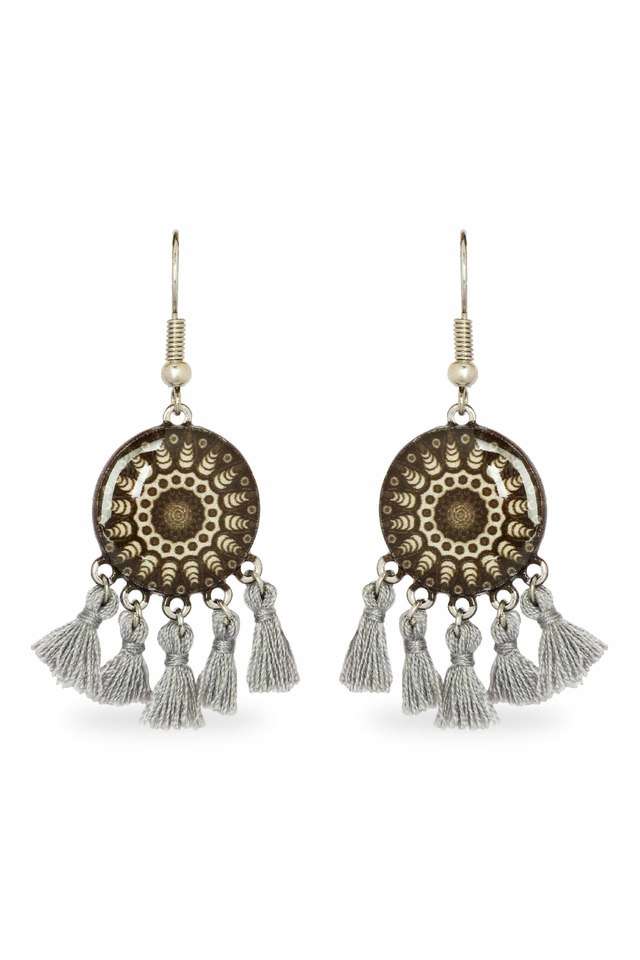 Womens-Black-Color-Designer-Earrings