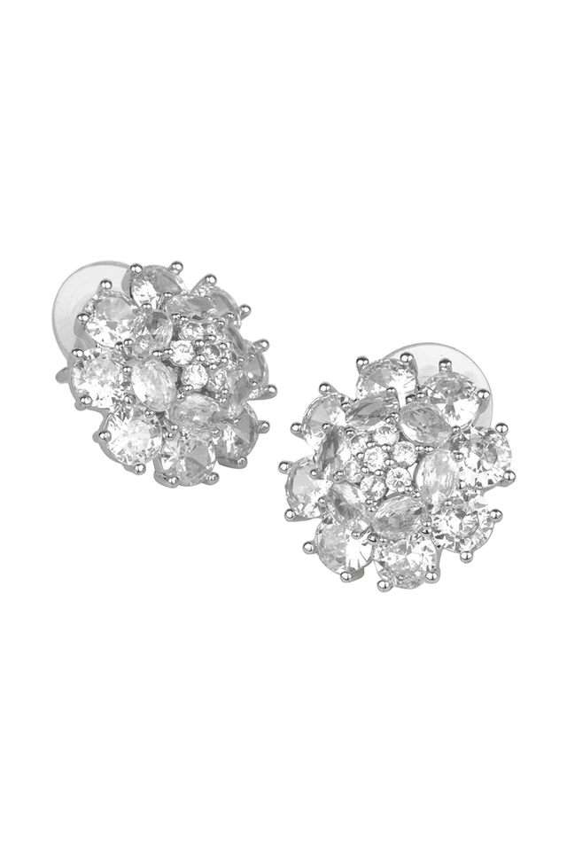 Diamond-Stud-Earrings-for-Everyday-Wear