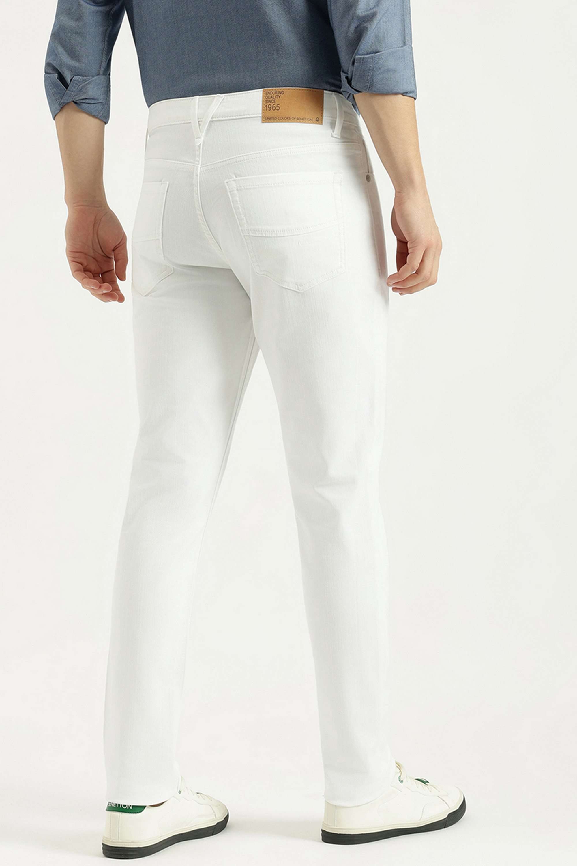 Solid-Cotton-Blend-Tapered-Fit-Men-s-Jeans