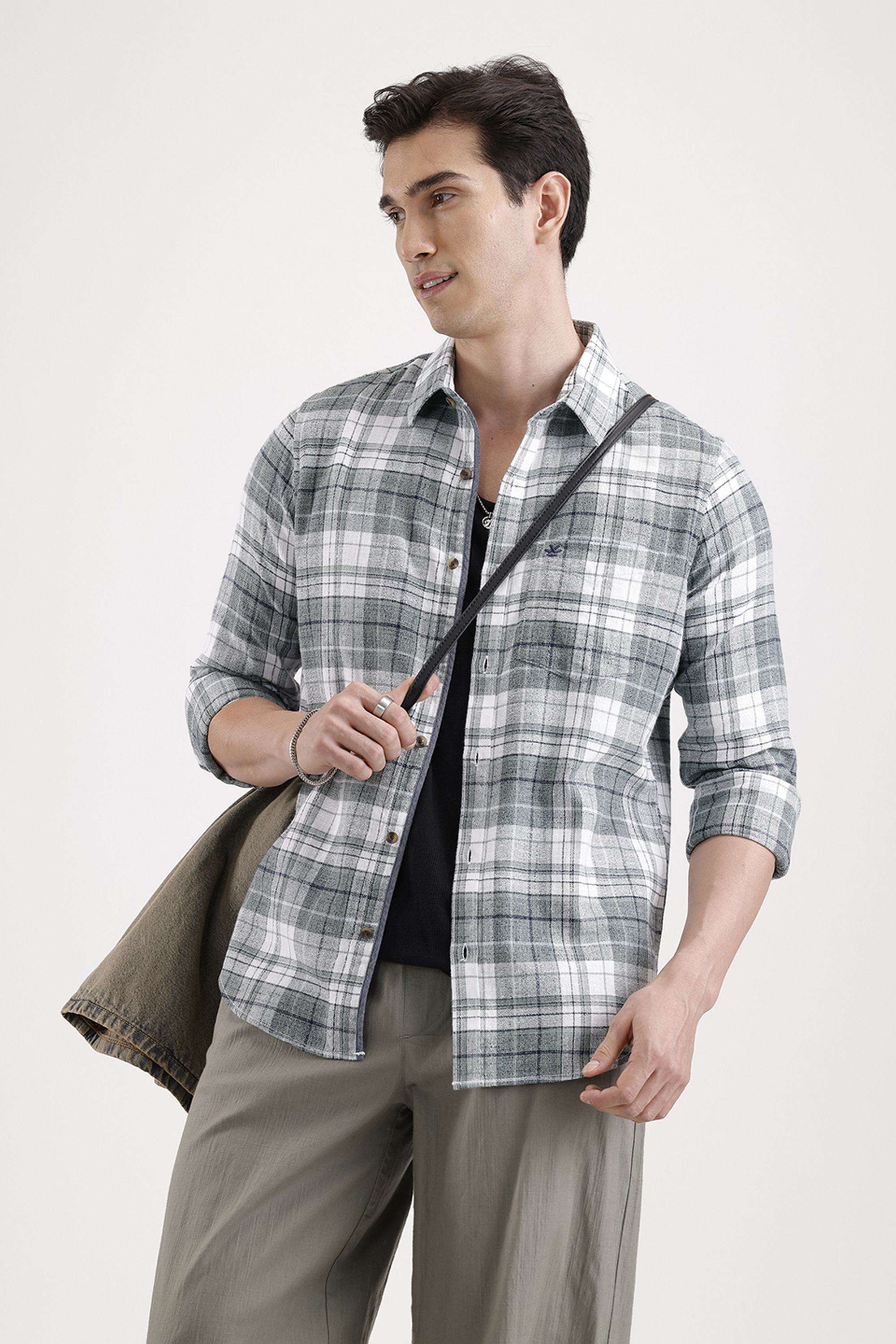 Solid-Cotton-Regular-Fit-Men-s-Casual-Shirt