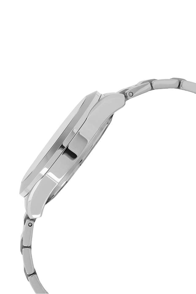 Buy Casio NoColour Edifice 48 ? 41 ? 10.5 mm White Dial Stainless
