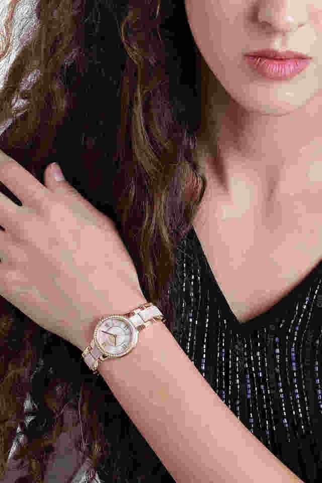 Buy Fossil NoColour Virginia 30 mm White Dial Stainless Steel