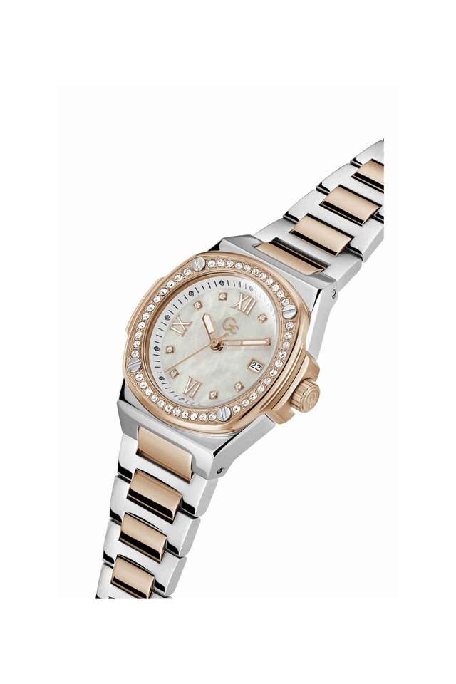 Gc-Coussin-Shape-Mini-Women-s-30-mm-Quartz-Analog-Watch---Mother-Of-Pearl-Dial-With-Silver-Stainless-Steel-Strap-(Z12003L1MF)