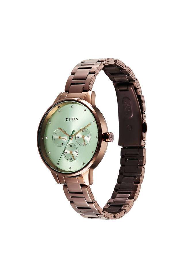 Buy Titan green Razzle Dazzle Phase I Green Dial Metal Analogue