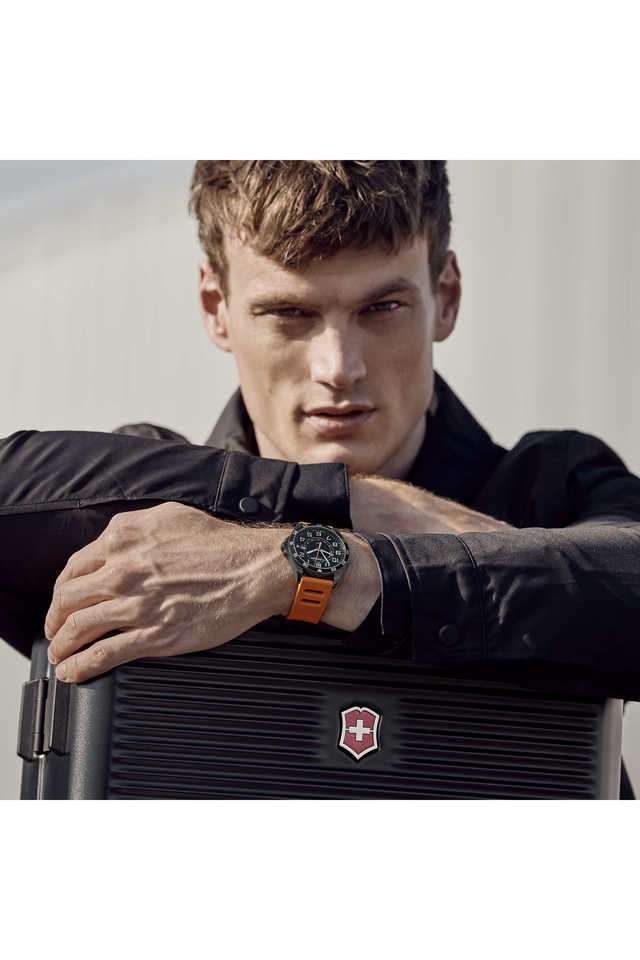 Buy Victorinox NoColour FieldForce 42 mm Black Dial Rubber