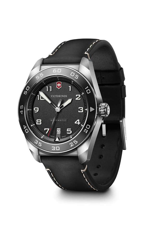 Swiss-Army-Men-s-42-mm-Analogue-Quartz-Watch---Black-Dial-with-Black-Leather-Strap-(242044)